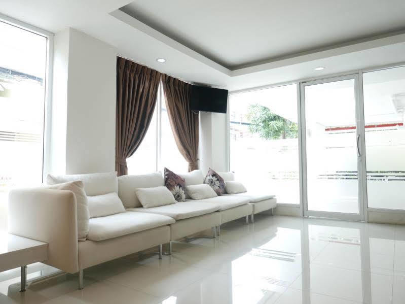 Nrv Place Apart Hotel Bangkok Exterior foto
